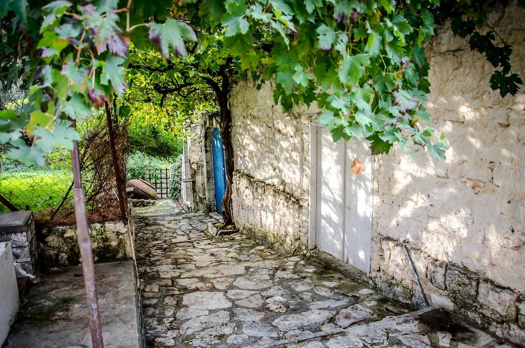 Xenios Cottages Лофу Екстер'єр фото