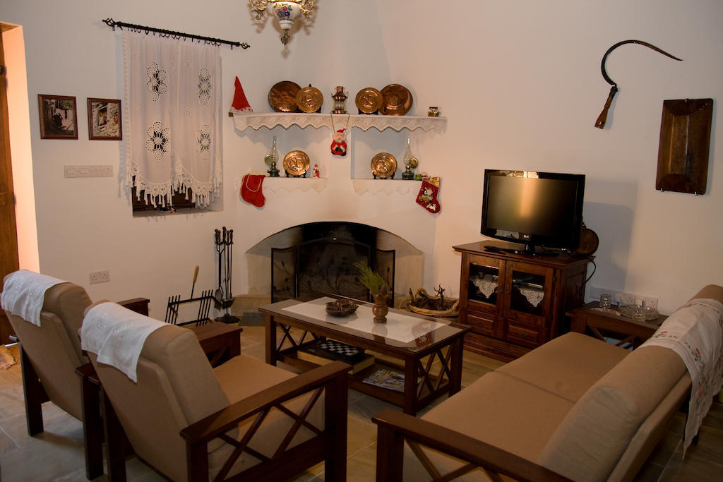Xenios Cottages Лофу Екстер'єр фото