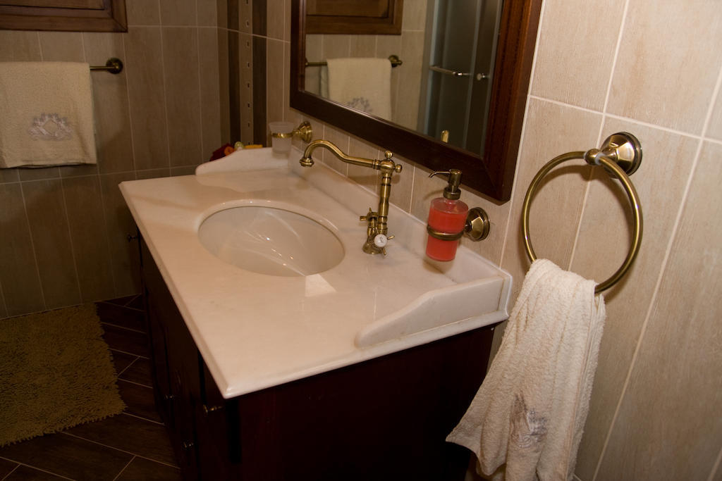 Xenios Cottages Лофу Екстер'єр фото