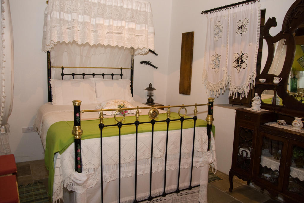 Xenios Cottages Лофу Номер фото