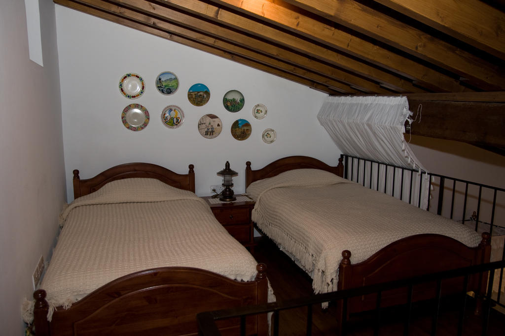 Xenios Cottages Лофу Номер фото